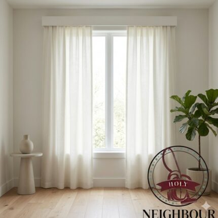 Short pair of curtains
